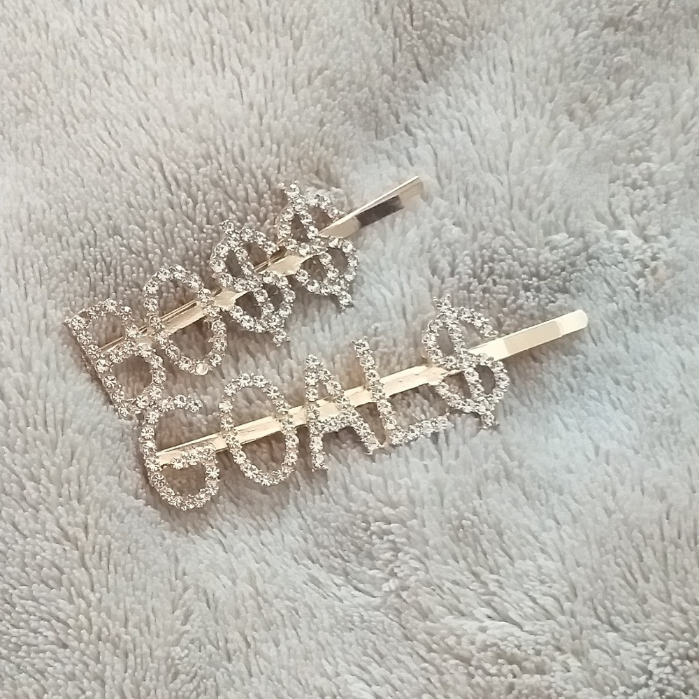 ⛵ set of Boss and Goals hair pins